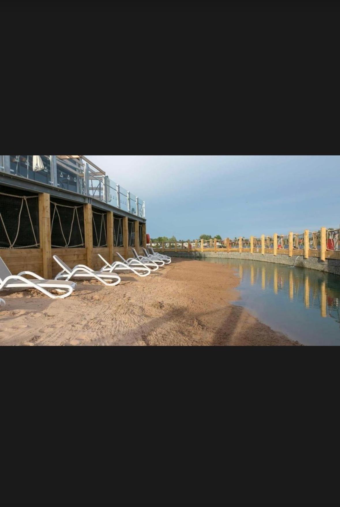 Swan View Retreats # Hottub # Egg Chair # Bbq & Bikes Included 8 Berth Tattershall Exterior photo